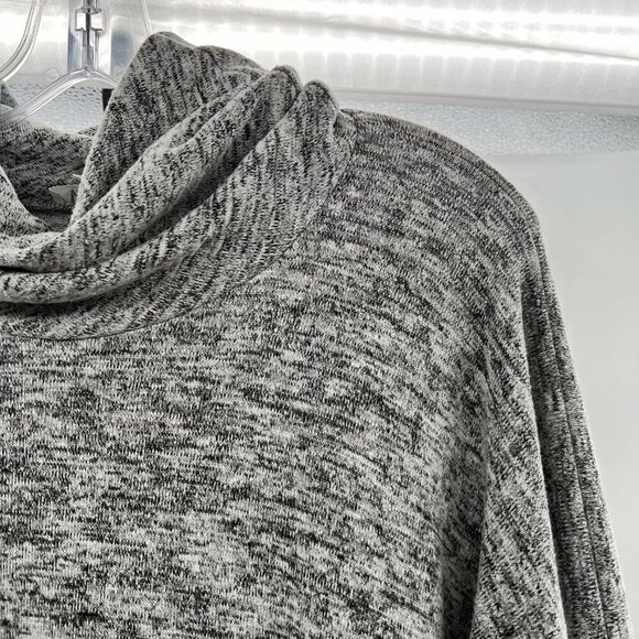 Wonderland Women's Cowl Neck Sweater Assymetrical Hem Heathered Size Small - Picture 5 of 9